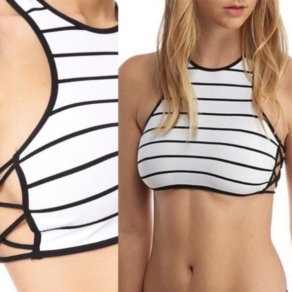 Free People Crisscrossing Racerback Bralette Movement - Picture 6 of 7